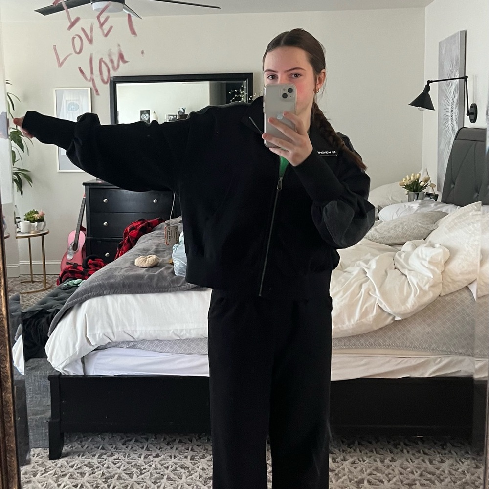 Free People Movement Black zip up - Picture 4 of 6
